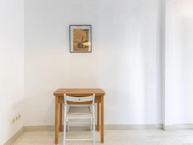 Carrer de Requesens, Barcelona, Catalonia 08001