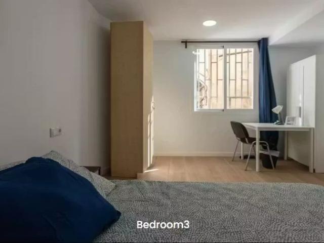 Carrer de Troia, Valencia, Valencian Community 46007