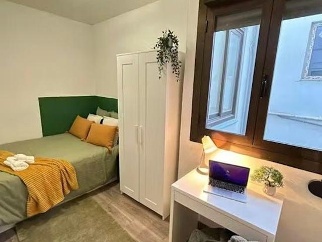 Carrer de Xàtiva, Valencia, Valencian Community 46002