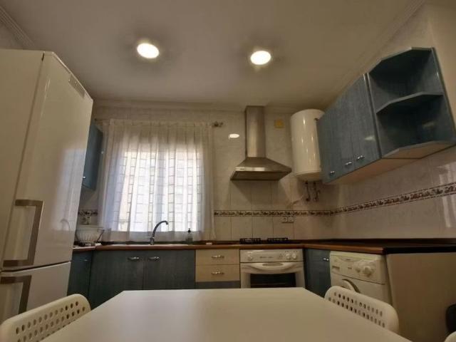Carrer de Yecla, Valencia, Valencian Community 46021