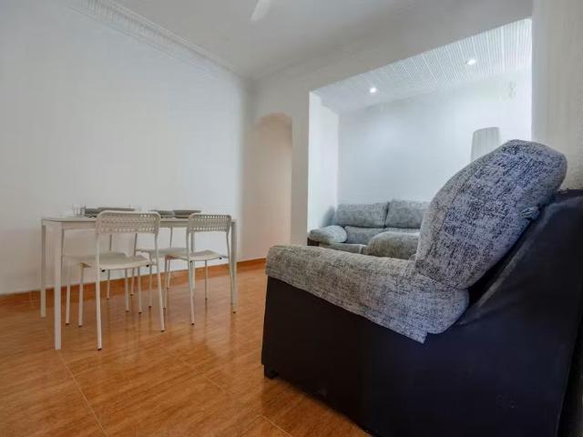 Carrer del Baró de San Petrillo, Valencia, Valencian Community 46020