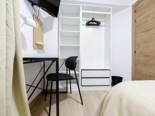 Carrer del Doctor Vicent Zaragoza, Valencia, Valencian Community 46020
