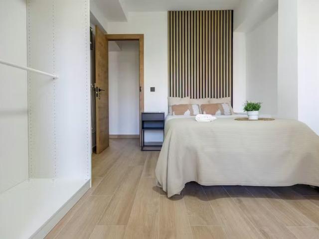 Carrer del Doctor Vicent Zaragoza, Valencia, Valencian Community 46020