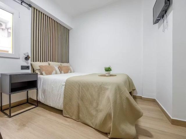 Carrer del Doctor Vicent Zaragoza, Valencia, Valencian Community 46020