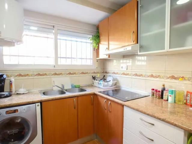 Carrer del Submarí, Valencia, Valencian Community 46009