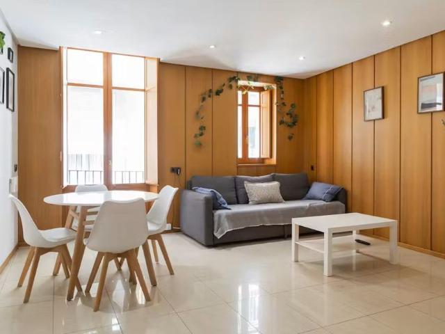 Carrer d'En Gil, Valencia, Valencian Community 46001