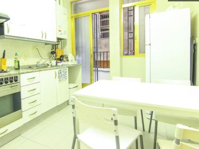 Carrer d'en Llop, Valencia, Valencian Community 46002