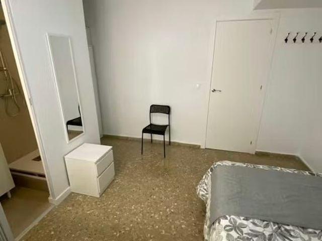 Carrer Joan Lluis Vives, Manises, Valencian Community 46940