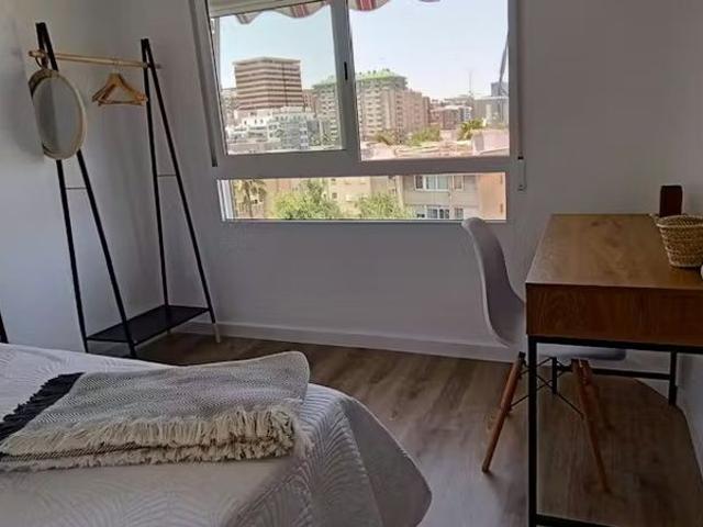 Carrer Lluís Peixó, Valencia, Valencian Community 46011