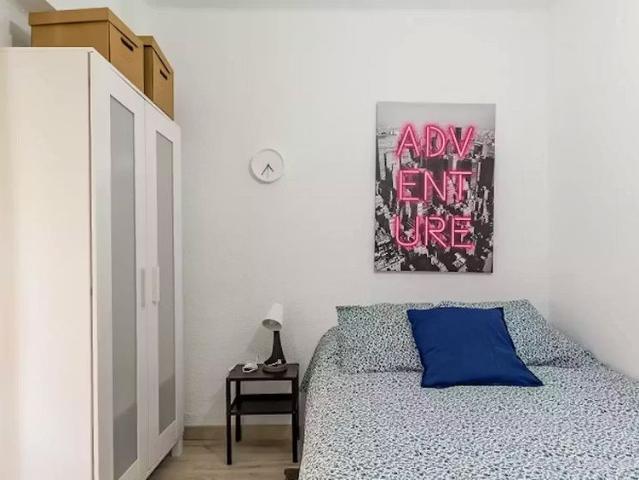 Carrer Lleons, Valencia, Valencian Community 46022