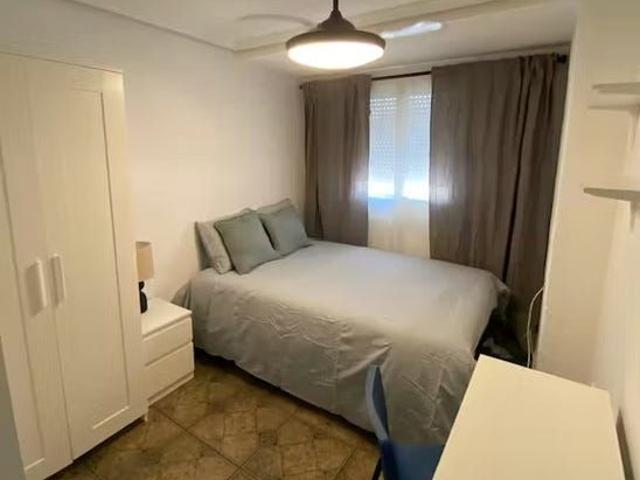 Carrer San Edesio, Manises, Valencian Community 46940