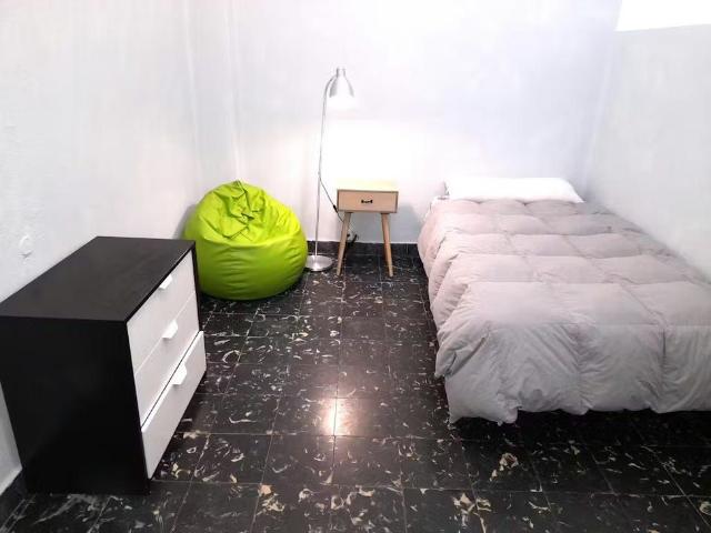 Carrer Pervindre, Valencia, Valencian Community 46006