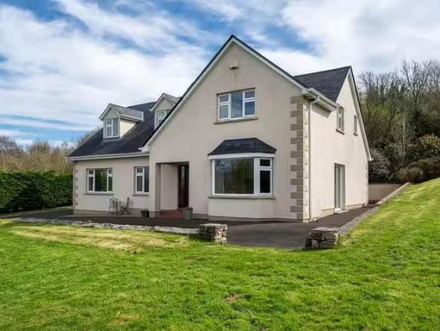 Carrigeen, Birdhill, V94D43T is for sale