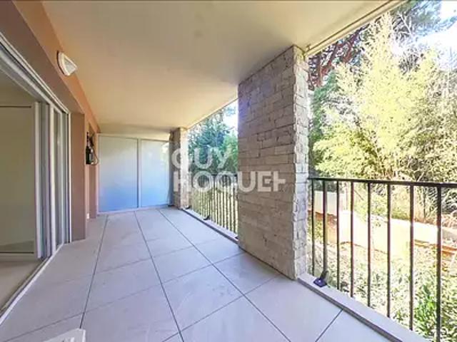 Carros 06510 Achat / Vente appartement 2 pièces t2 terrasse parking