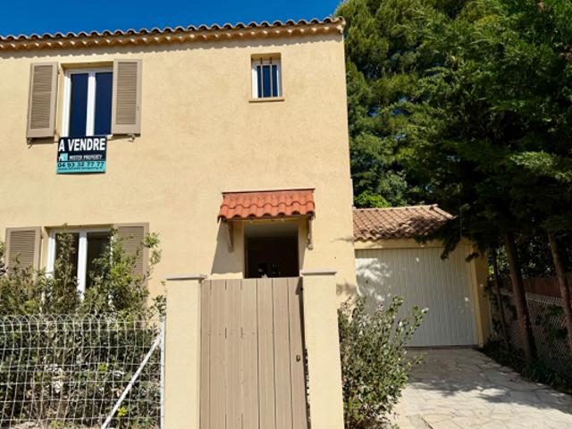 CARROS: Maison 4 pièces avec Garage