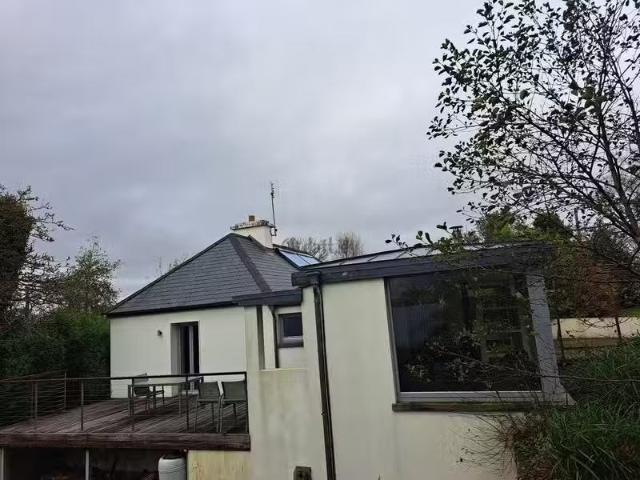 Carrowbeg, Ayle, Westport, Westport, Co. Mayo is for rent