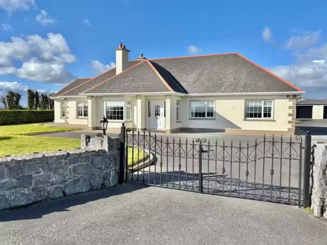 Carrowreagh East, Ballyglunin, Crumlin, Co. Galway, H54DR67 is.