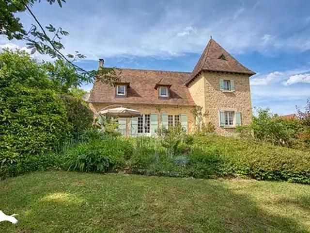 Carsac Aillac 24200 Achat / Vente maison 5 pièces t5 au dernier étage parking