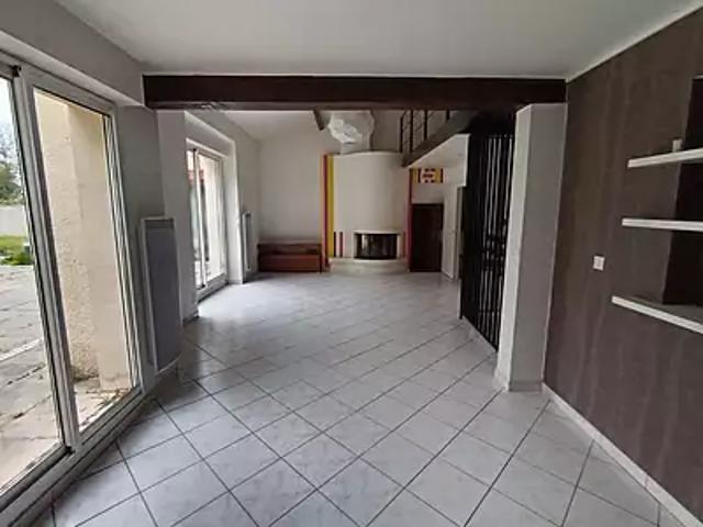 Castanet Tolosan 31320 Location maison 7 pièces t7 piscine