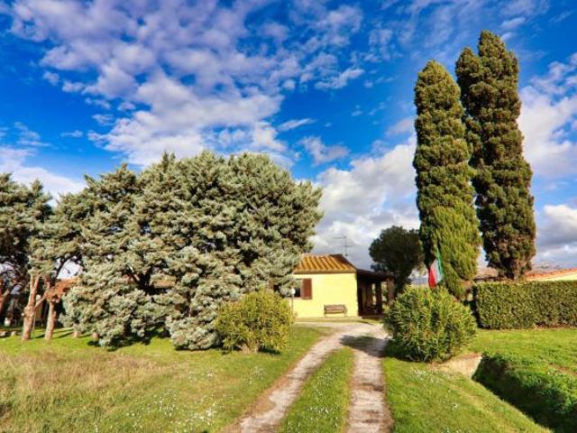 Castagneto Carducci, la casa in campagna per la tua evasione in Toscana