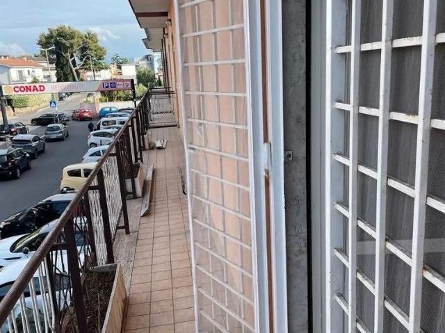 CASTELVERDE TRILOCALE PARZIAL ARREDATO Con BALCONE
