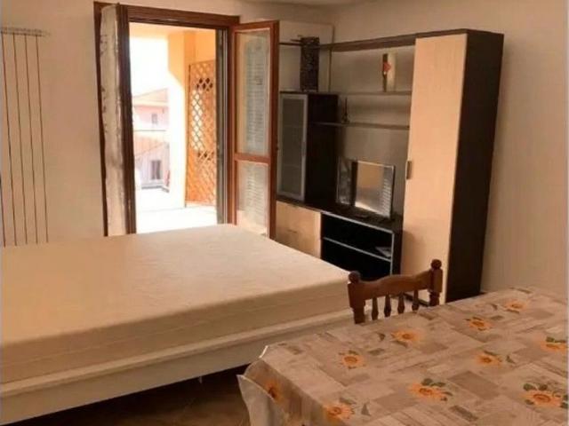 CASTELVERDE MONOLOCALE ARREDATO Con BALCONE