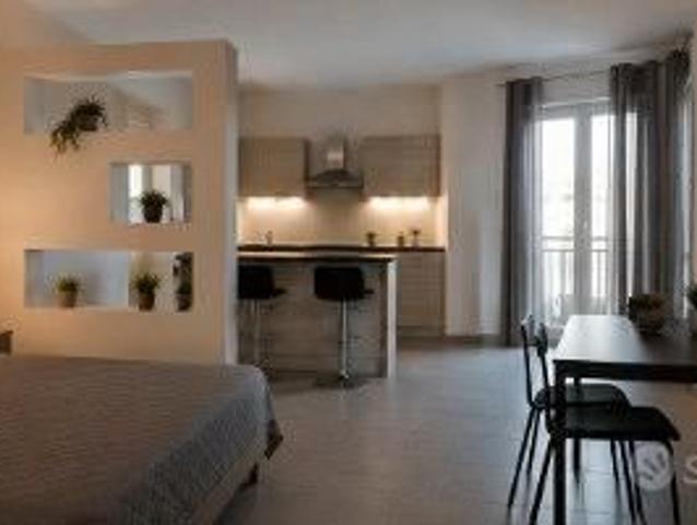 CASTEL GANDOLFO Loft UTENZE COMPRESE