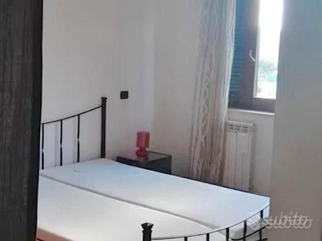 CASTEL DI LEVA BILOCALE ARREDATO Con TERRAZZO PRIV