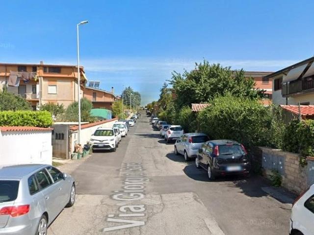 Castel di leva grazioso bilocale arredato