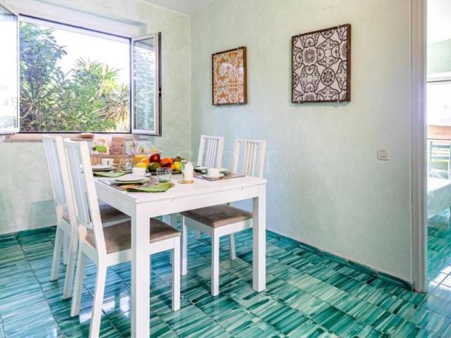 CASTEL DI LEVA: Independent villa, 2 beds, 1 living room, 1 dining room, stockroom, cellar, 2 parking slots, with AC. Ref 2361