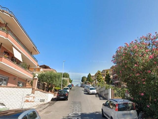 Castel di leva spazioso trilocale in villa