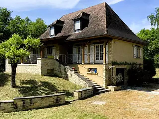 Castelfranc 46140 Achat / Vente maison 6 pièces t6 parking