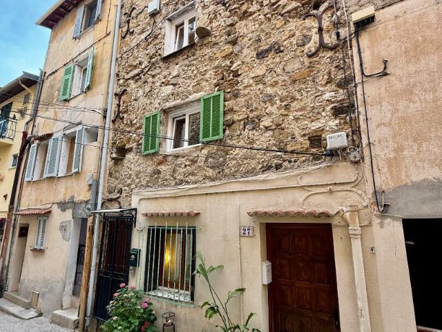 Castellar: Maison de village typique 114m² Castellar