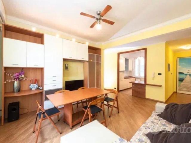 Castelletto luminoso appartamento con residenza
