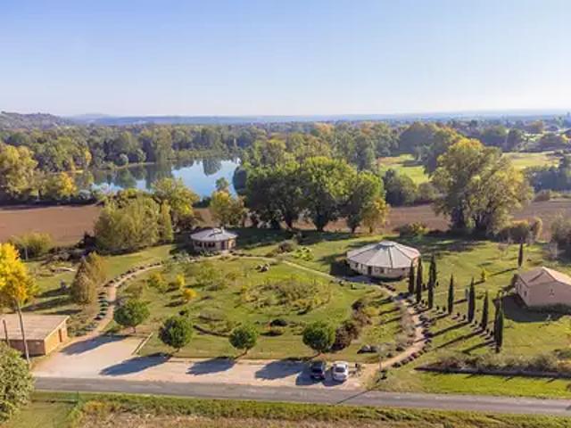 Castelnau de Lévis 81150 Achat / Vente divers 5 pièces terrasse parking