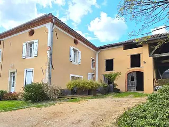 Castelnau de Montmiral 81140 Achat / Vente maison 4 pièces t4