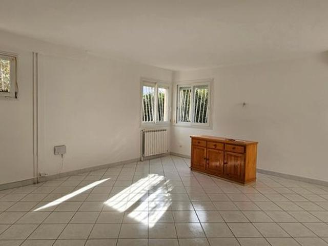 Castelnau le lez a vendre maison familiale spacieuse 172 m2 avec jardin 335 m2
