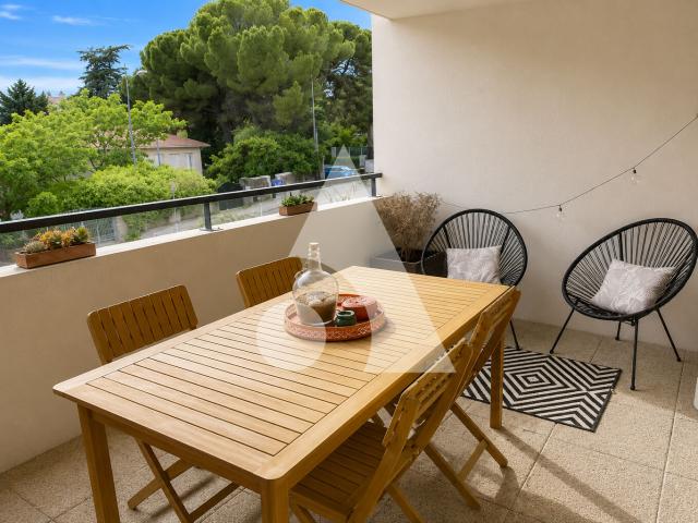 CASTELNAU LE LEZ APPARTEMENT 2 PIECES MEUBLE AVEC PLACE DE PARKING