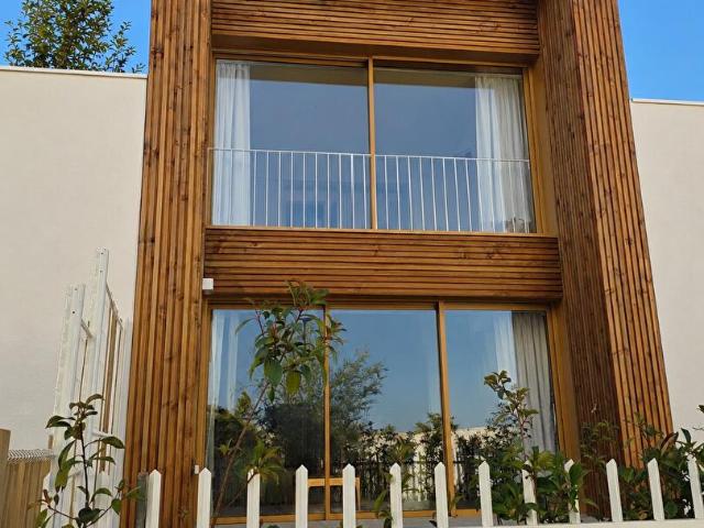 CASTELNAU LE LEZ DOMAINE DE VERCHANT MAISON 5 PIECES DE 104 M2 AVEC 54 M2 D' EXTERIEUR