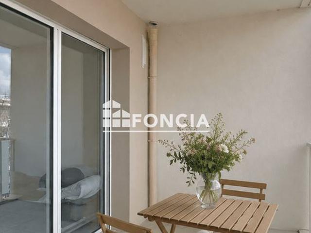 Castelnau le lez STUDIO 23 m2 avec terrasse et stationnement