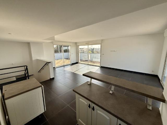 CASTELNAU LE LEZ 34, Roof Top à 11 min comédie
