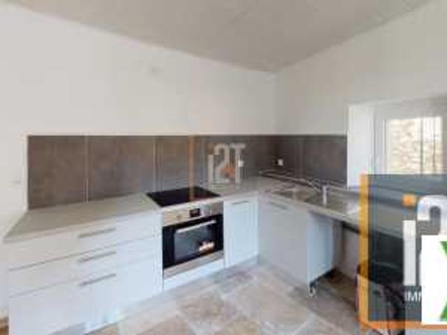 CASTELNAU VALENCE
