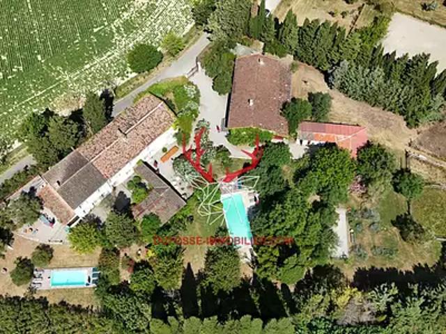 Castelnaudary 11400 Achat / Vente maison 20 pièces t20 au dernier étage piscine