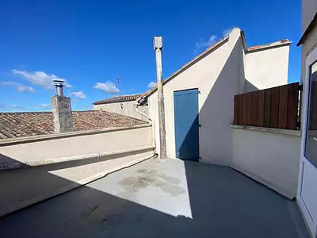 Castelnaudary 11400 Achat / Vente appartement 3 pièces t3 au dernier étage terrasse