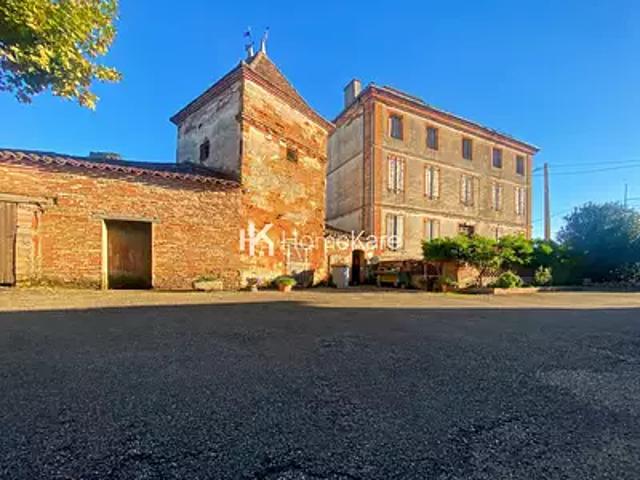 Castelsarrasin 82100 Achat / Vente maison 5 pièces t5 terrasse parking