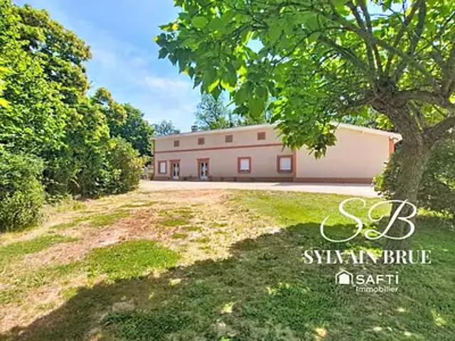 Castelsarrasin 82100 Achat / Vente maison 8 pièces t8 parking