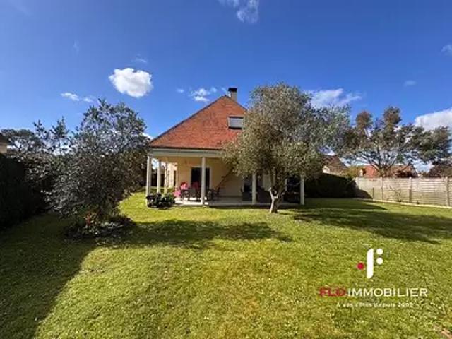 Castine en Plaine 14540 Achat / Vente maison 7 pièces t7 terrasse parking
