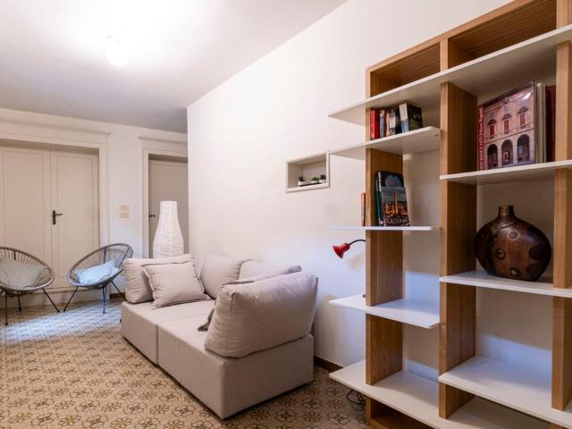 Castiglione 49, Bologna Amsterdam Apartments for Rent
