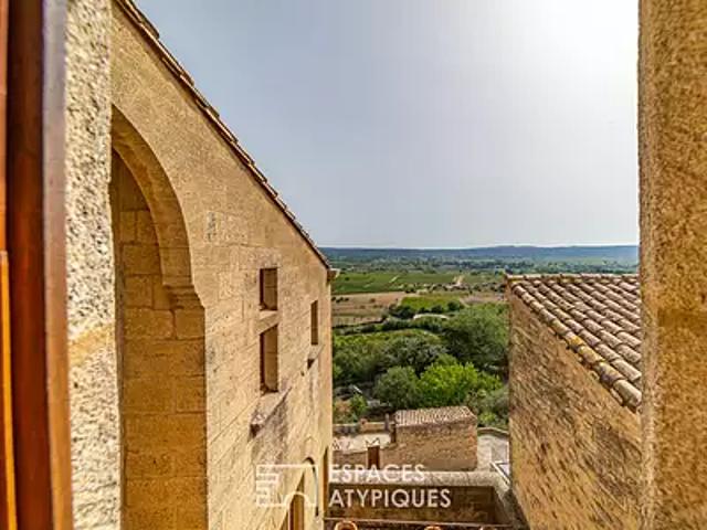Castillon du Gard 30210 Achat / Vente maison 8 pièces t8 au dernier étage terrasse