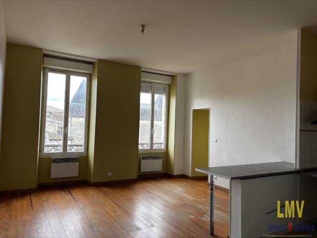 Castillon la Bataille: appartement T3 récemment rénové